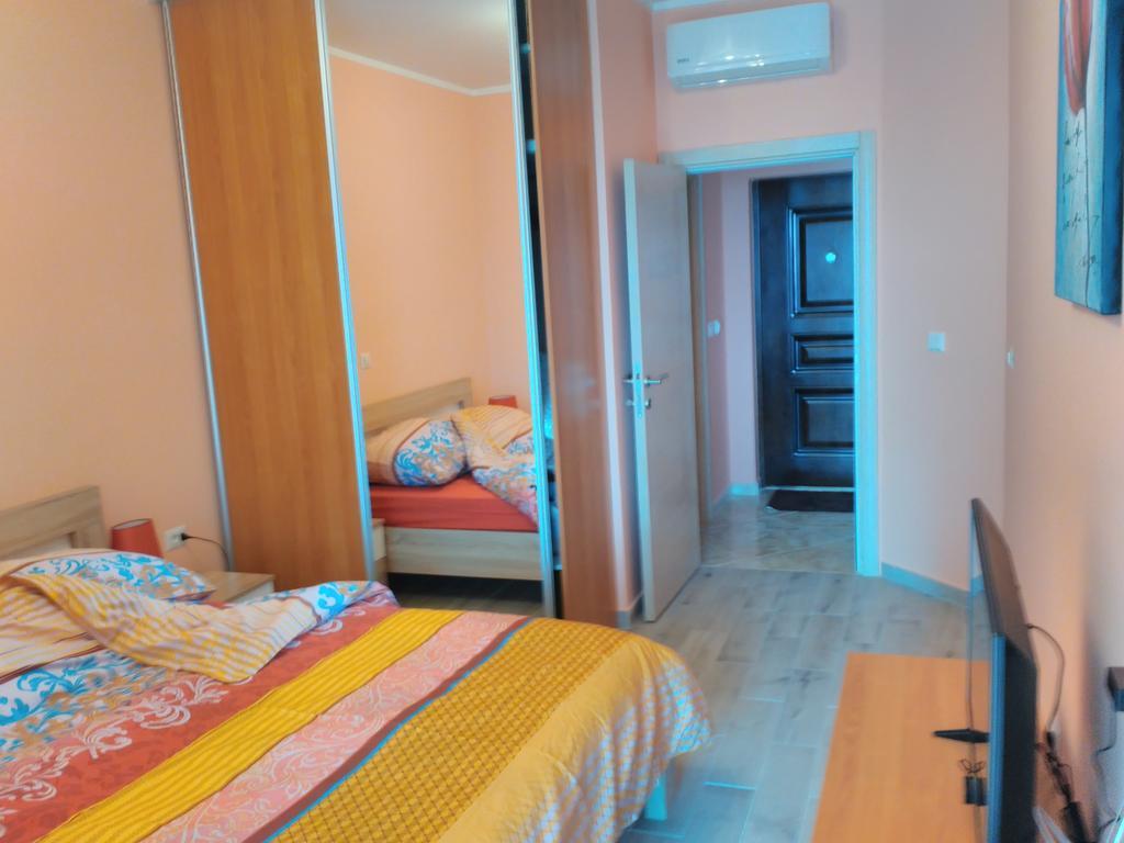 Apartment Sea Space Dobra Voda Buitenkant foto